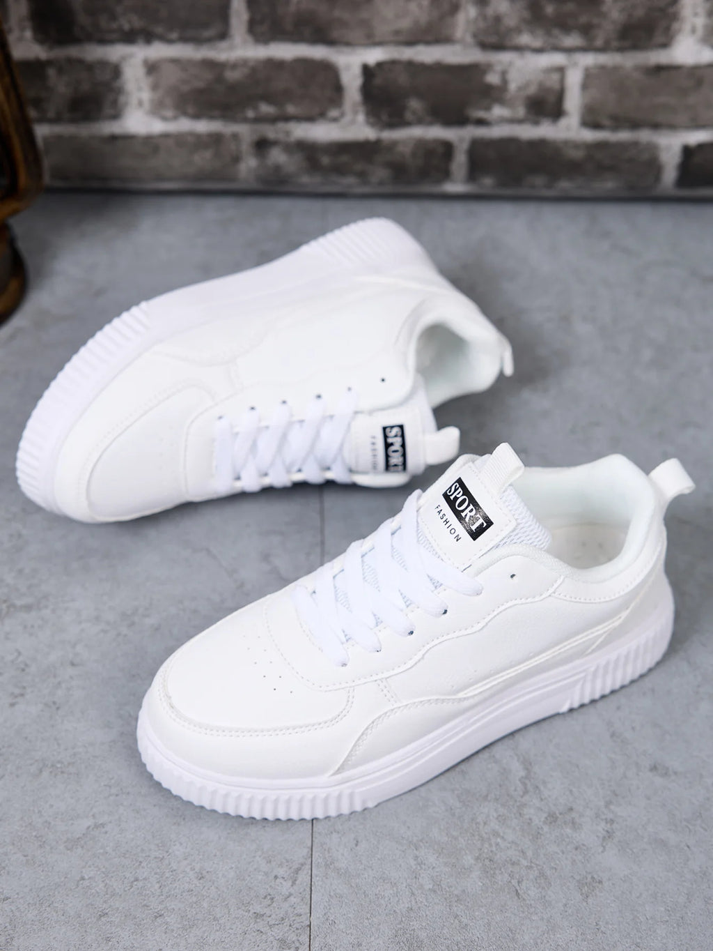 Lightweight Casual Sneakers