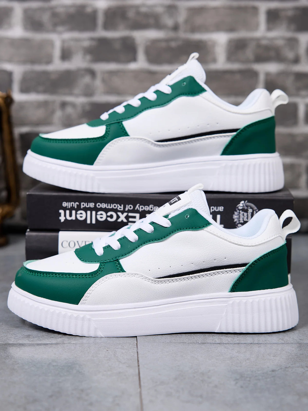 Lightweight Casual Sneakers
